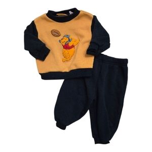 Vintage Y2k 2006 Disney Winnie the Pooh Football 2pc Sweatshirt Sweatpants Set